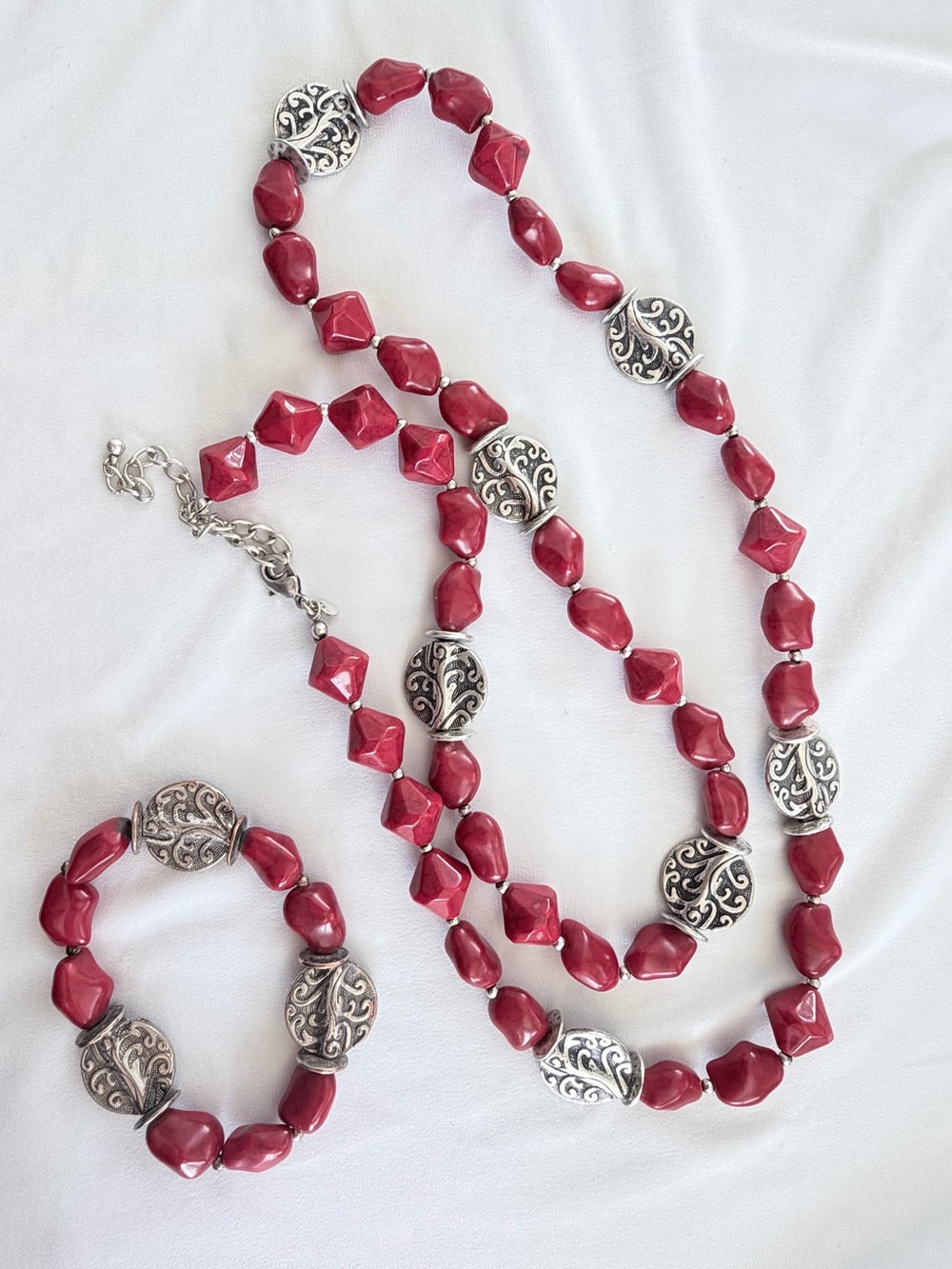 Premier Design “Salsa” Necklace and Bracelet.